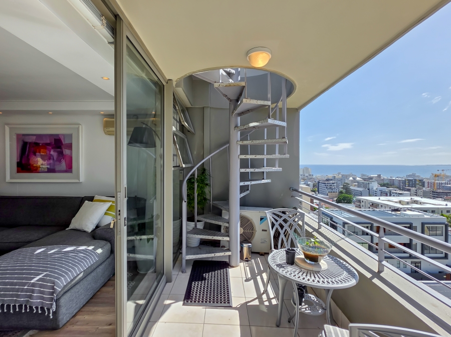 2 Bedroom Property for Sale in Sea Point Western Cape